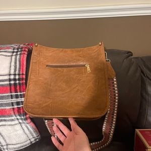 Crossbody bag. Jen and Co